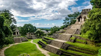 Un întreg oraș mayaș a fost descoperit sub o junglă. Arheologii spun că este o adevărată bijuterie și include chiar piramide, temple și piețe