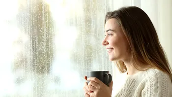 Recomandarea zilei: Ce să faci acasă în zilele ploioase de toamnă. Topul activităților indoor