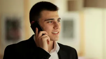 Legătura dintre utilizarea telefoanelor mobile și cancerul cerebral: Ce spun specialiștii