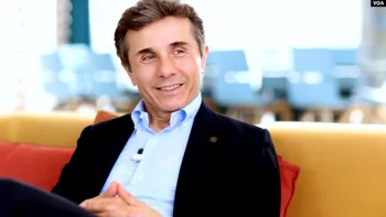 Ar putea fi unul dintre cei mai bogați oameni din Europa de Est, dar nu i-ai auzit numele niciodată. Are suficienți bani cât să cumpere o țară