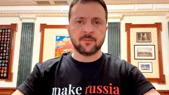 Mesajul de pe tricoul lui Zelenski, care-l ia la mișto pe Trump și înfurie Rusia lui Putin