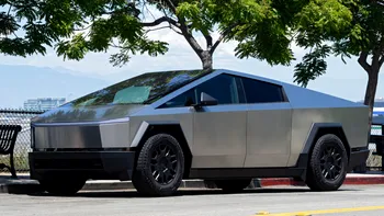 Mașina Tesla cu adevărat autonomă. Gigantul Cybertruck se conduce singur, în sfârșit