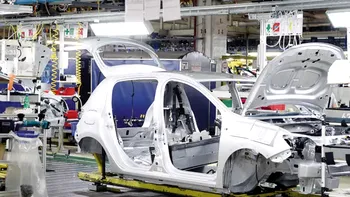 Marele producător auto își închide unele uzine și concediază mii de angajați. Urmează și scăderi de salarii: Probleme în Germania
