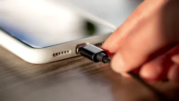 Cel mai rapid încărcător din lume: Telefonul tău se încarcă complet în sub 5 minute