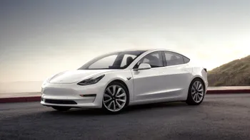 Tesla retrage de pe piață cel mai ieftin model de mașină
