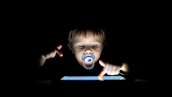 Telefoanele, tabletele și alte tehnologii digitale pot ajuta copiii mici să se dezvolte, dar părinții sunt încă precauți, sugerează un nou studiu
