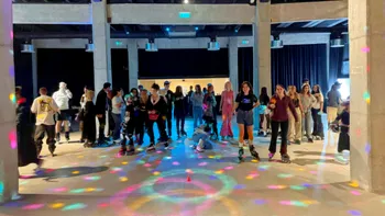 Roller Disco, cea mai mare petrecere pentru amatorii de role și distracție, în weekend în București