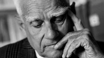 Albania și-a declarat independența față de Imperiul Otoman/Franklin D. Roosevelt, Winston Churchill și Iosif Stalin s-au întâlnit la Teheran și alte evenimente istorice pe 28 noiembrie