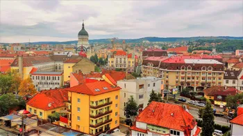 Cu cât a ajuns să se vândă un apartament duplex în Cluj, nici măcar nu este o casă individuală. Cât de mult a luat-o razna piața imobiliară?