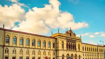 Singura gară din România, punct de frontieră pentru două țări. O bijuterie inspirată din Veneția și o poveste plină de istorie – Gara Iași