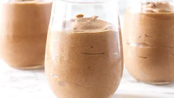 Mocha Mousse, culoarea anului 2025: Simbol al confortului și rafinamentului