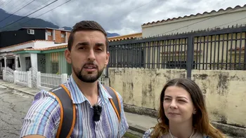 Reacția unor vloggeri români după ce au vizitat cea mai săracă țară din lume. ”Salariul este de 3 dolari pe lună”