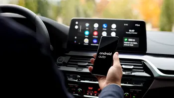 Cum să folosești Android Auto pentru o experiență de condus mai sigură