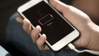 Trei obiceiuri care-ți distrug bateria telefonului: Ce să nu faci în timp ce-ți încarci smartphone-ul