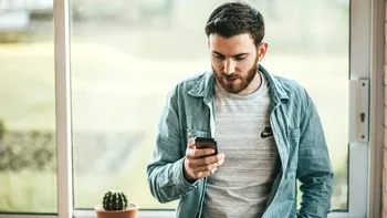 Aproape un milion de români nu au folosit niciodată internetul: Cine sunt și de ce stau departe de tehnologie