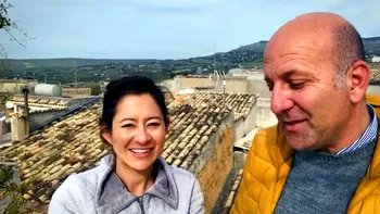 Au cumpărat o casă cu doar 3 euro în Italia. Ce ascundea `oferta` din, probabil, cel mai frumos sat din Sicilia