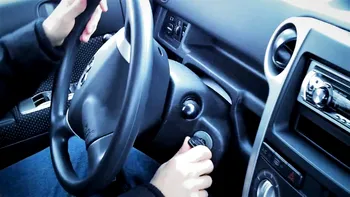 După cât timp e bine să miști mașina după ce ai pornit motorul. Cât mai este valabilă regula în zilele noastre