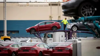 Tesla nu mai este lider în producția de mașini electrice. De ce vehiculele chinezești câștigă teren în fața modelelor lui Elon Musk