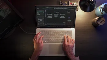Microsoft prezintă Surface Pro 11 și Surface Laptop 7 cu procesoare Intel