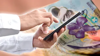 Banala bancnotă românească din 2001 se vinde astăzi cu 10.000 lei. Care este noua comoară a colecționarilor