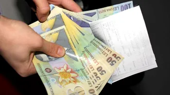 Când se virează pensiile în martie 2025. Cei care le primesc prin Poștă vor aștepta mai mult. De ce întârzie plățile