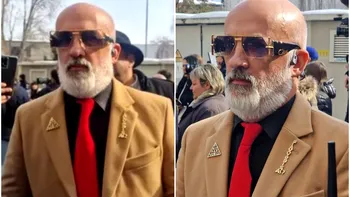 Detaliul care a atras atenția la audierile lui Călin Georgescu: ce semnificație au simbolurile biblice purtate de avocatul său?