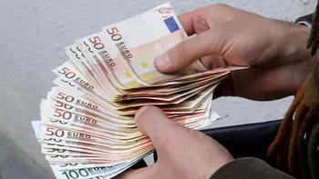Micul ban românesc pe care poţi lua zeci de mii de lei. Se cer sume exorbitante, este din anii '90