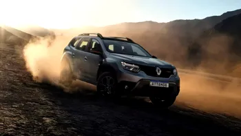 Dacia Duster în varianta cea mai frumoasă o găsești doar cu sigla Renault. Unde se vinde versiunea facelift și de ce este specială
