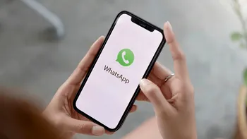 WhatsApp se schimbă: noua opțiune le permite utilizatorilor să își personalizeze chat-urile cu teme grafice noi