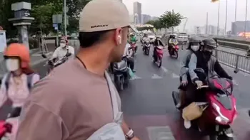 Ce aventură a trăit un român când a vrut să traverseze strada pe o trecere de pietoni, în Vietnam. Videoclipul a devenit viral