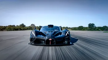 Mașina de 4 milioane de euro pe care nu o s-o vezi niciodată pe stradă, testată de un profesionist. Doar 40 de exemplare cu 1.578 de cai putere de Bugatti Bolide vor fi făcute vreodată