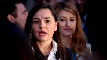 Anamaria Gavrilă, amendată de polițiști, după ce a reclamat că este agresată, la Parlament. Ce au constatat oamenii legii și de ce au decis să o sancționeze pe loc