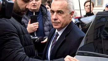 Călin Georgescu și-a depus oficial candidatura la alegerile prezidențiale cu ”peste 324.000 de semnături”