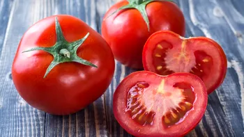 Cât costă roşiile româneşti în supermarketuri. Cele turceşti câştigă detaşat, sunt mult mai ieftine
