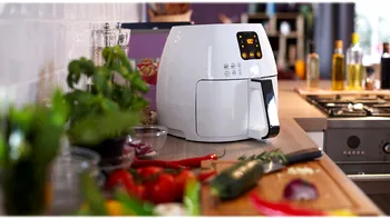 Cât curent electric consumi pentru a găti opt copănele de pui la AirFryer. Experimentul făcut de un român a avut o concluzie neașteptată