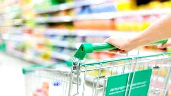 Ce poți cumpăra cu 10 euro (50 de lei) dintr-un supermarket din Spania. O româncă a făcut un experiment: “Mă mut acolo, de ce așa ieftin”