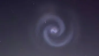 Fenomenul optic atmosferic rar văzut pe cerul României. Cetăţenii l-au fotografiat imediat, ce spun meteorologii