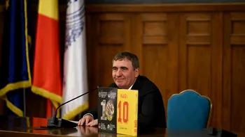 Gheorghe Hagi și-a lansat autobiografia. Cartea cântărește 3 kg și nu e deloc ieftină