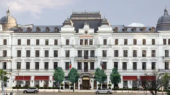 Istoria celebrului Grand Hotel du Boulevard din București. Unde se țineau serate strălucitoare de foxtrot, patru soldați români au încercat să-l asasineze pe Regele Carol al II-lea în Noaptea de Înviere