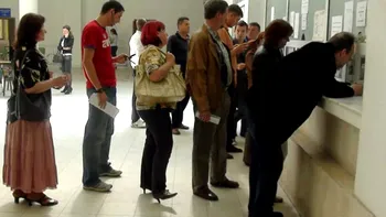 Nu-și mai permit să stea acasă 