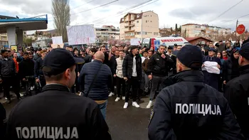 Proteste masive în Macedonia de Nord după ce 59 de oameni au murit în urma incendiului de la clubul Pulse: ”Nimeni nu ar trebui să moară așa”