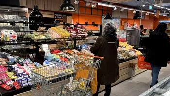 Ţara de lângă România în care carnea, ouăle şi sucurile sunt aproape la jumătate de preţ faţă de la noi. Supermarketurile sunt pline