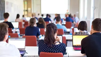 Ţara din Europa unde tot mai mulţi români pleacă să studieze. Bursele generoase şi taxele reduse atrag mii de tineri