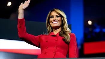 Ţinuta purtată de Melania Trump la discursul din faţa Congresului, un afront adus preşedintelui american? Mesajul pe care l-ar transmite Prima Doamnă