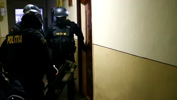 Viza de flotant, capcana în care cad mulți români. Oamenii se trezesc cu amenzi sau cu „mascații la ușă”