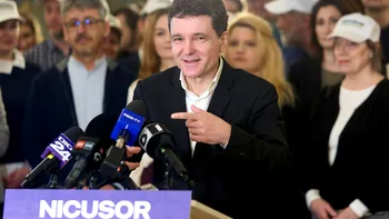 Nicuşor Dan şi-a depus candidatura la preşedinţie. Ce spune despre Diana Şoşoacă şi Călin Georgescu