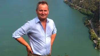 Englezul care a dat lovitura în România, câștigă 1,8 milioane de euro doar din subvenții de la stat. A început cu 650 de hectare, cât are fermierul britanic în țara noastră