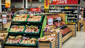 Supermarketul care îţi dă două produse la preţ de unul până pe 16 martie. Faci economii serioase dacă profiţi de ofertă