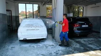 Spălătoriile auto sunt în continuare o mină de aur! afacerea clasică, dar profitabilă indiferent de orașul în care trăiești