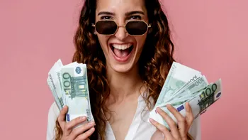Amenda pe care o primesc românii care nu pot justifica banii cash. În Europa se dau sancţiuni uriaşe